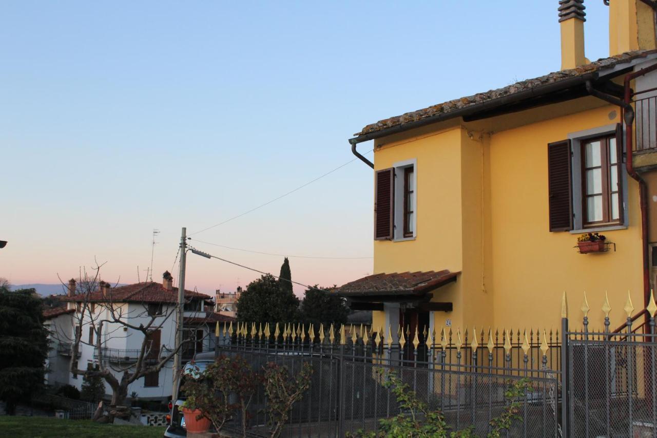 Affittacamere La Torre Tegoleto Buitenkant foto